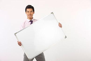 拉瑞安发行总监发文指责EA：你们的裁员方式很糟糕